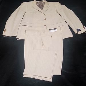 Neiman Marcus Linen Modern Fit suit size 44R 38W 32L
